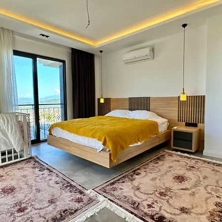 Hotel Dag Ve Sehir Manzarali Fethiye